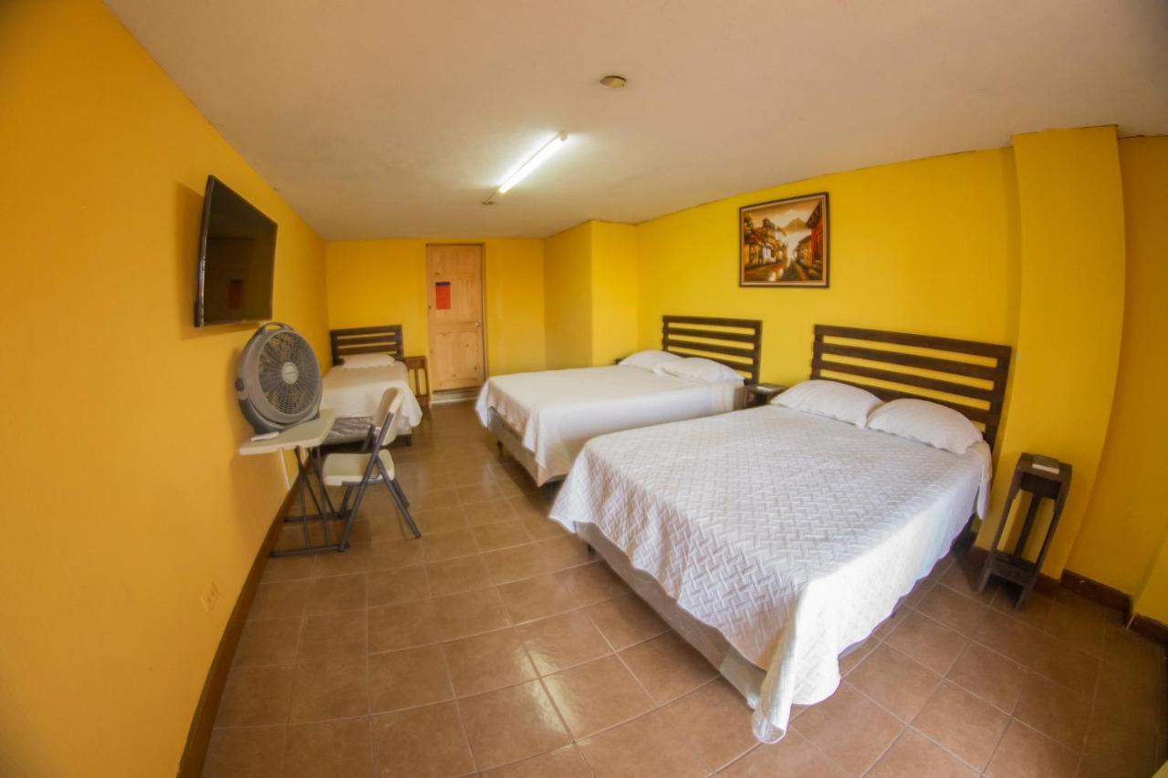 Euro Hostal Guatemala-Stadt Exterior foto