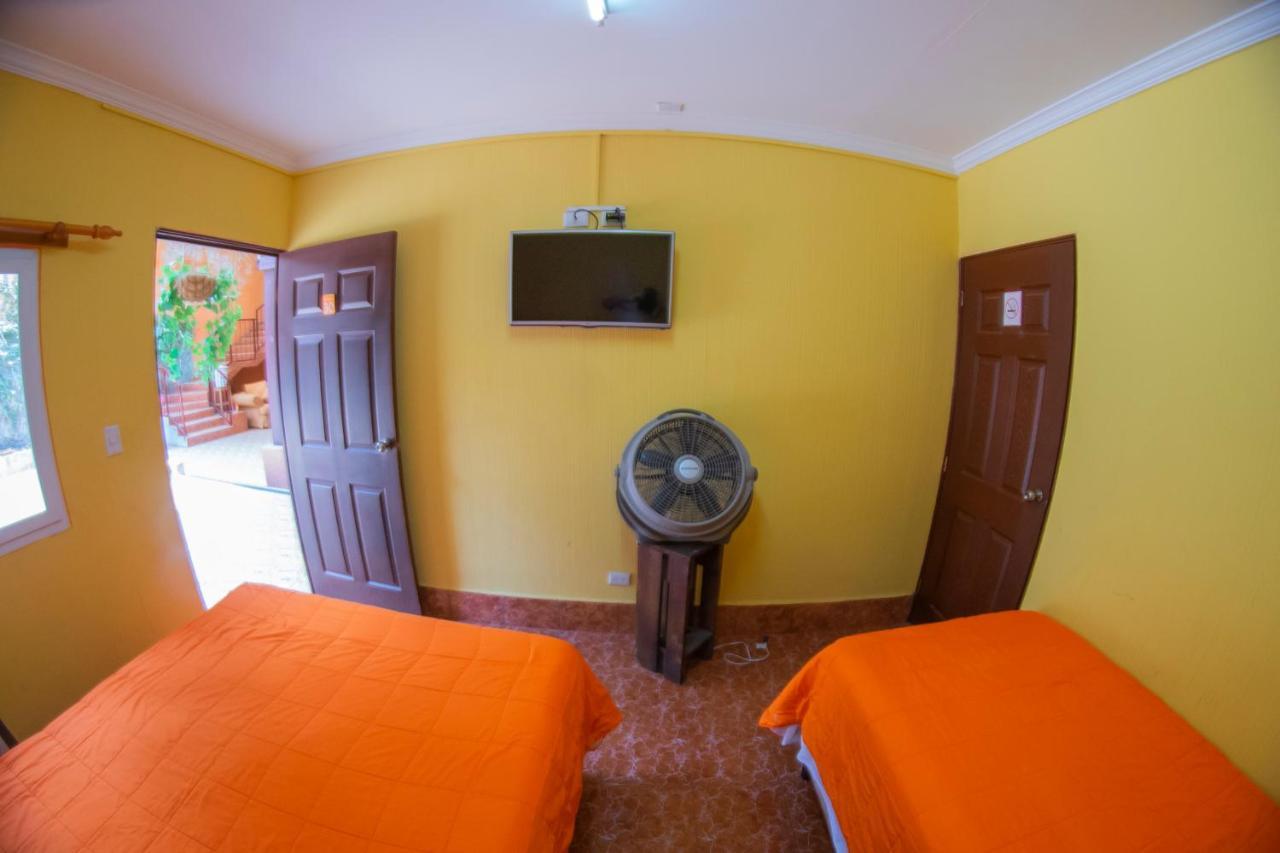 Euro Hostal Guatemala-Stadt Exterior foto
