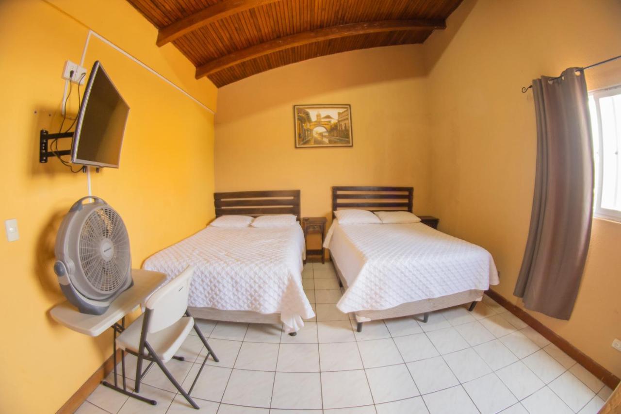 Euro Hostal Guatemala-Stadt Exterior foto